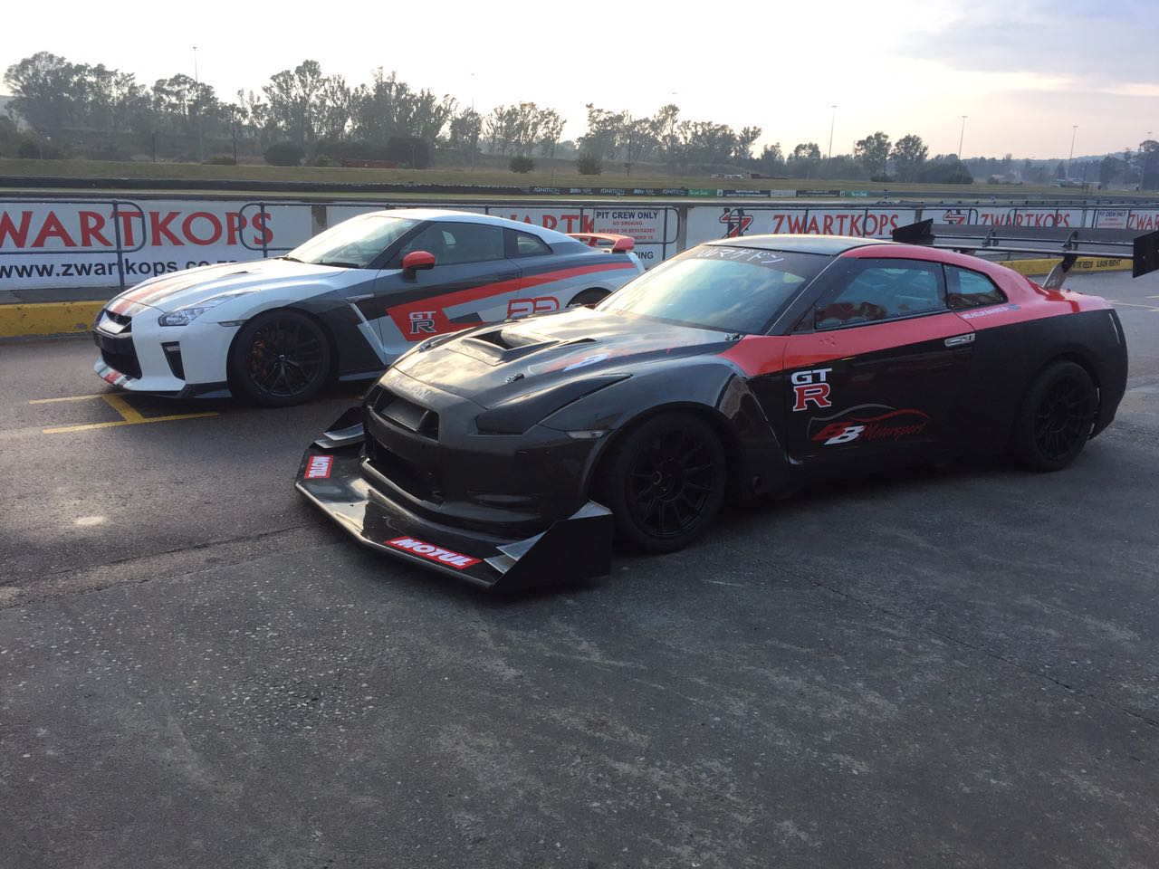 GT-R finished race car at Zwartkops